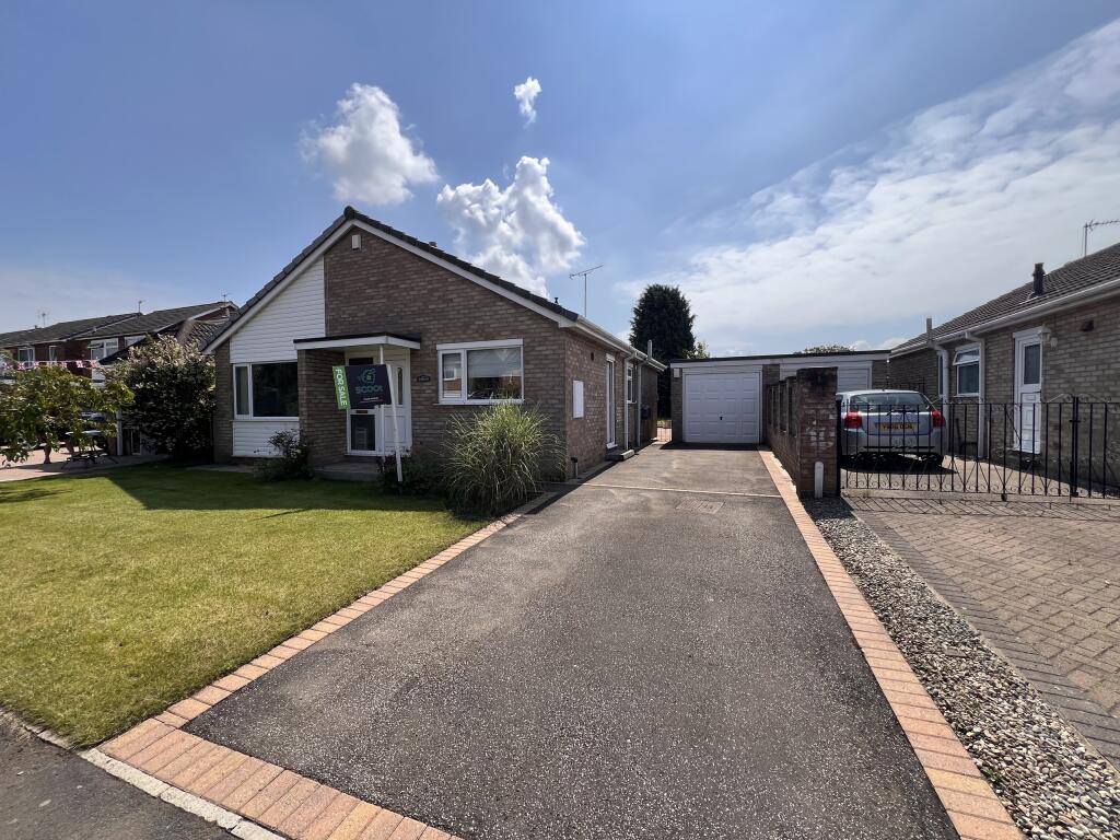 3 bedroom bungalow for sale in Saffron Drive, Snaith, DN14 9, DN14
