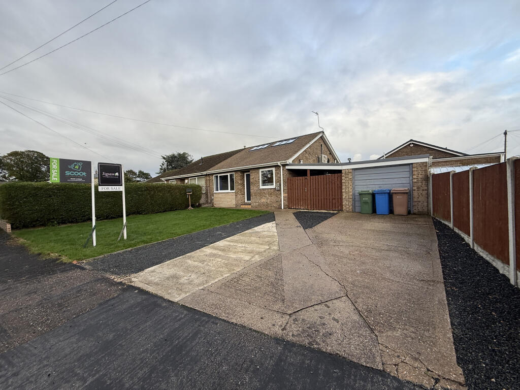 Main image of property: The Chase, Snaith, DN14 9