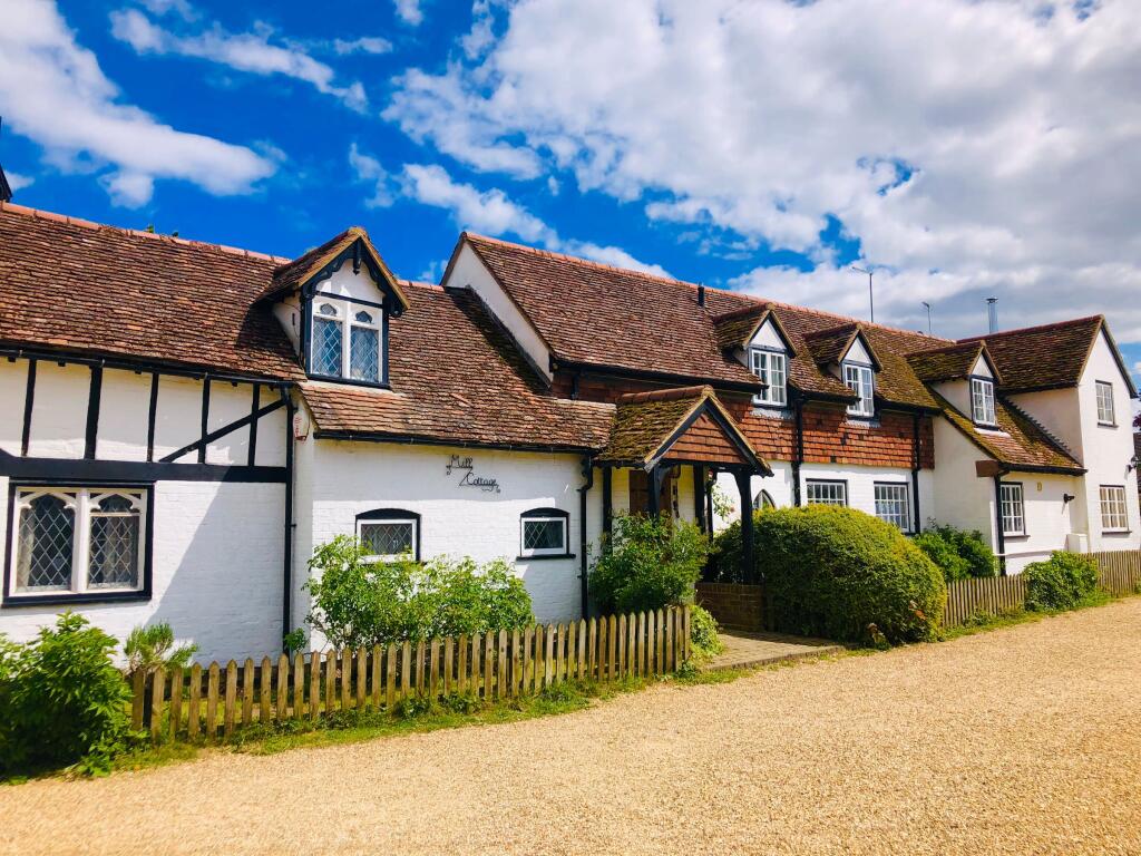 Main image of property: Purwell Lane, Hitchin, SG4