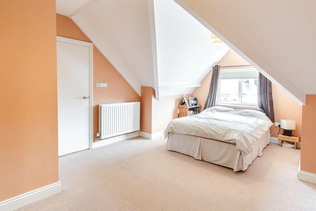 Main image of property: Southgate , London, N14