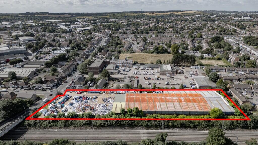 Main image of property: Waller Avenue, Luton, Bedfordshire, LU4