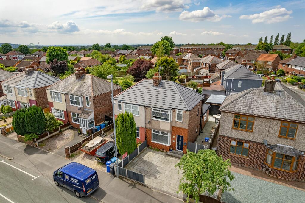 3 bedroom semidetached house for sale in Moorfield Road, Widnes, WA8