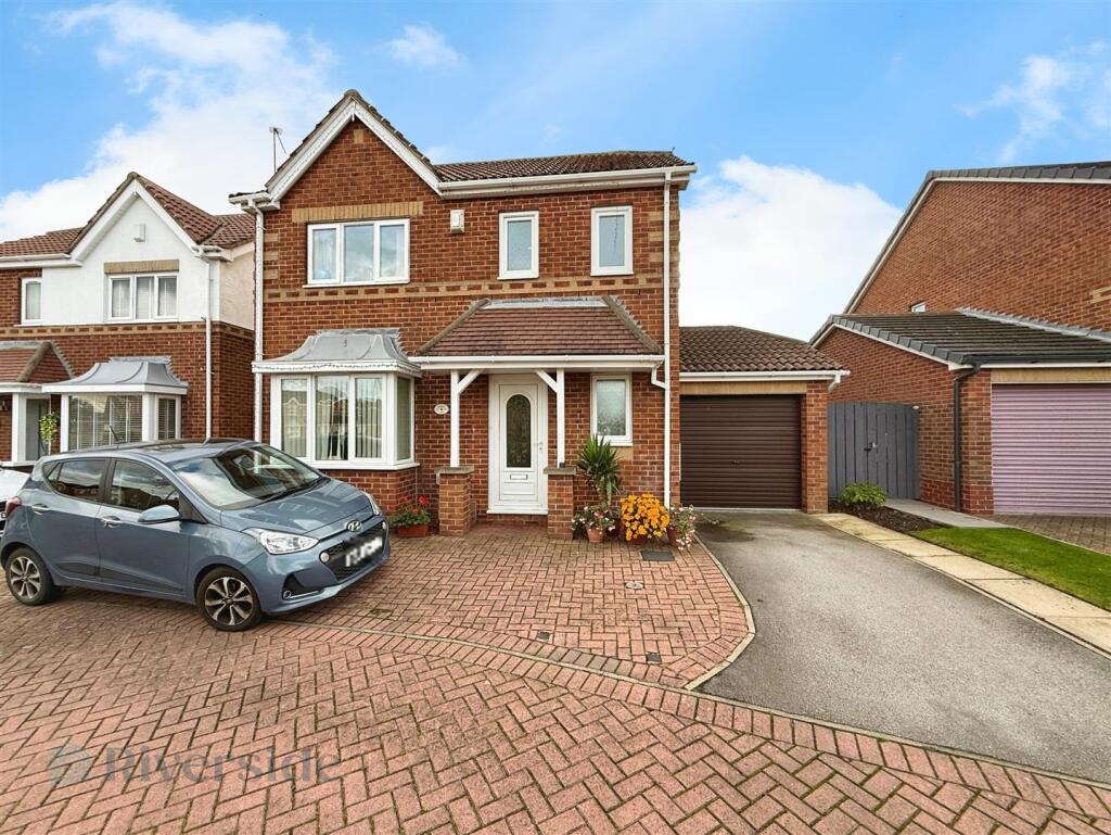 Main image of property: Bridge Close, Hull