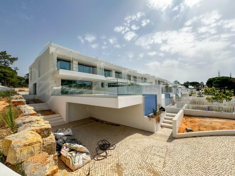 Main image of property: Algarve, Almancil