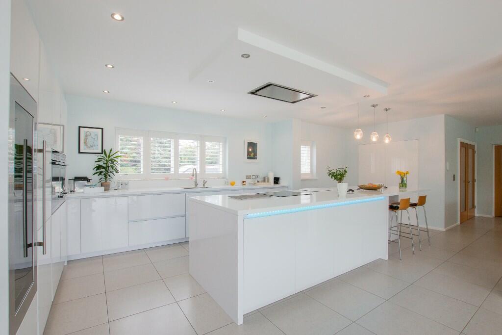 Additional property image - Links Hey Road, CH48