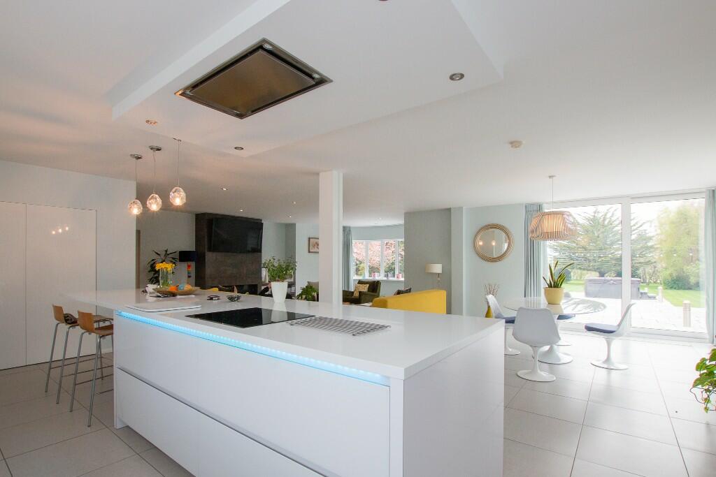 Additional property image - Links Hey Road, CH48