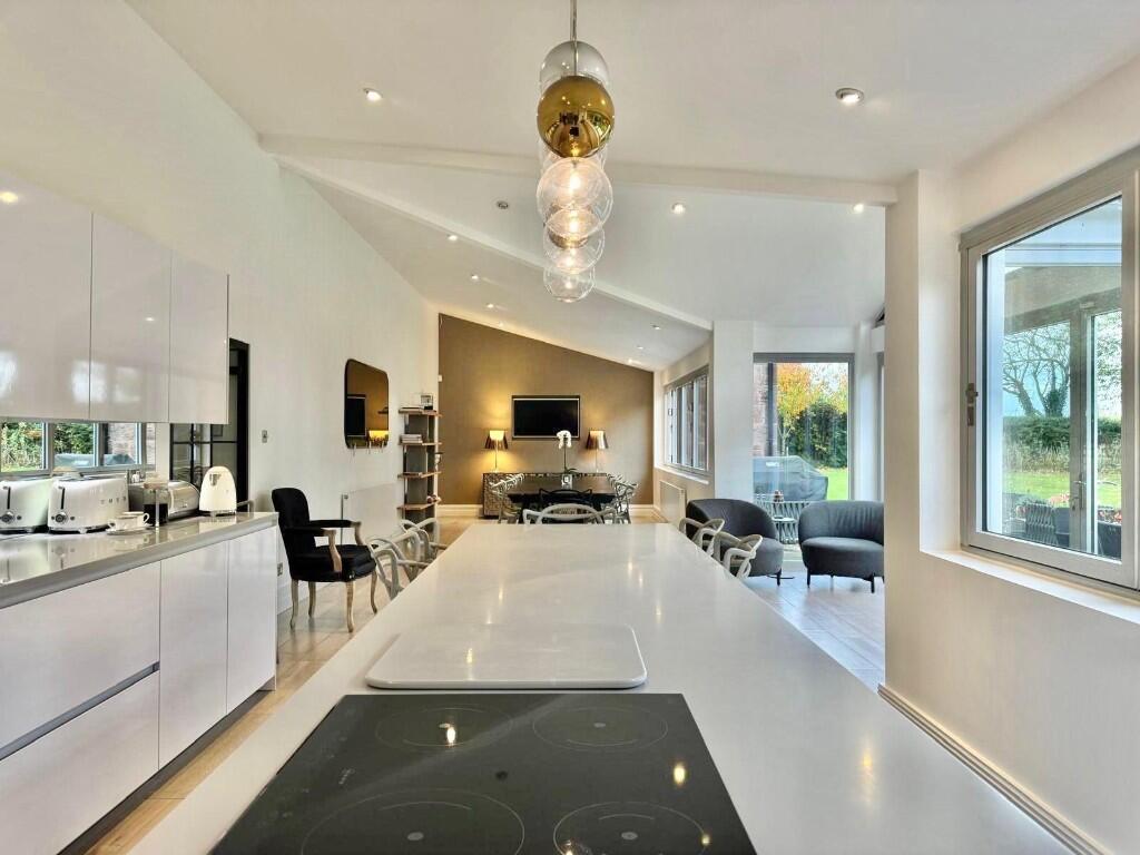 Main image of property: Puddington Lane, CH64