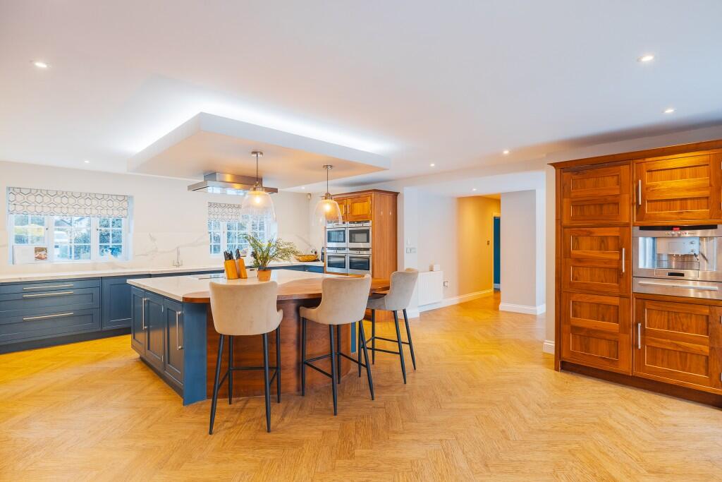 Main image of property: Quarry Road East, Heswall CH61