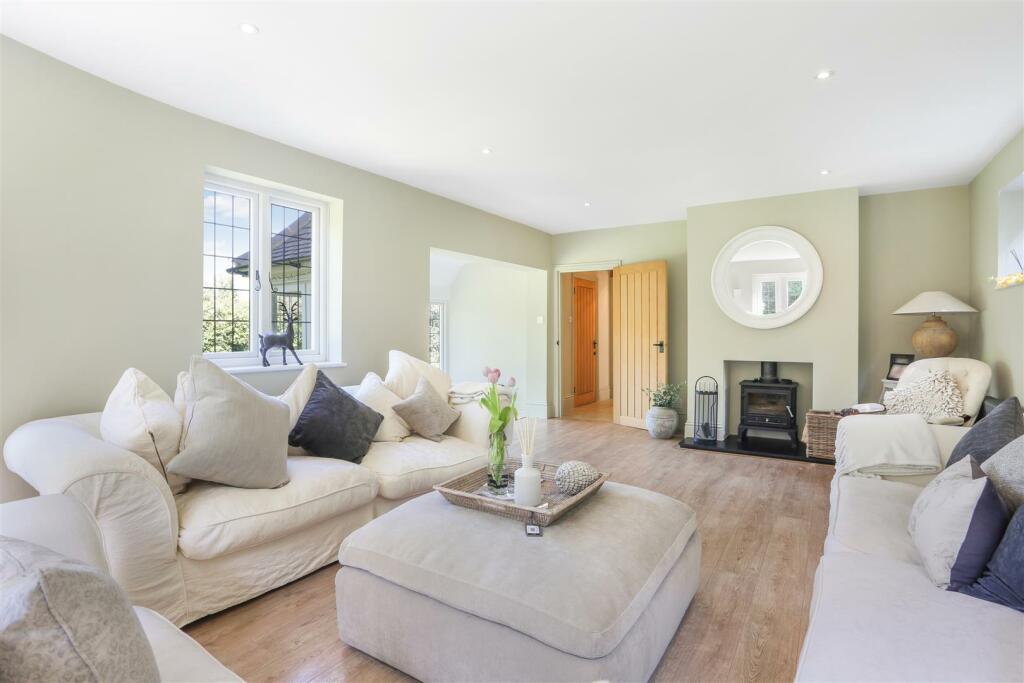 Additional property image - Hazelwood Lane, Chipstead