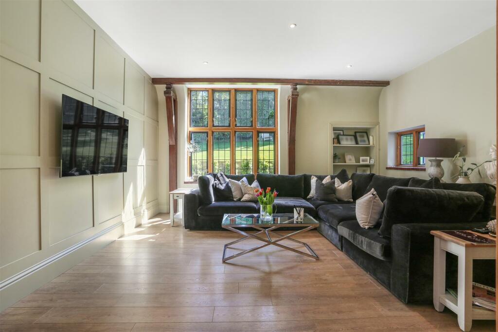 Additional property image - Hazelwood Lane, Chipstead