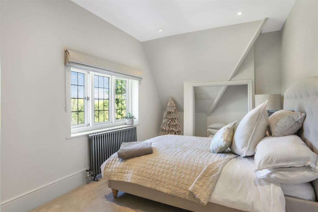 Additional property image - Hazelwood Lane, Chipstead