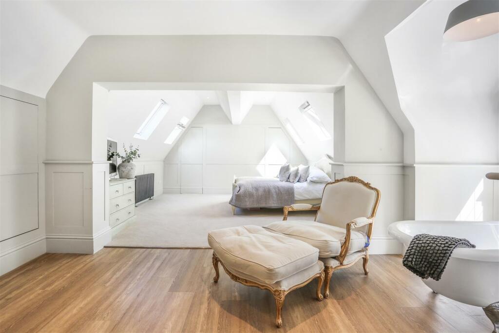 Additional property image - Hazelwood Lane, Chipstead