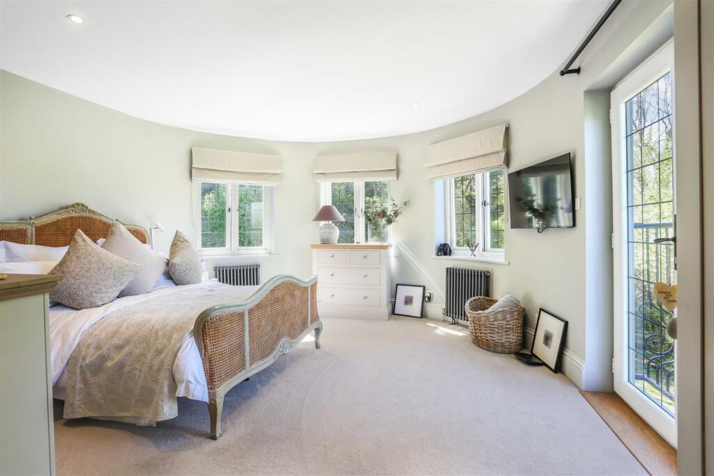 Additional property image - Hazelwood Lane, Chipstead