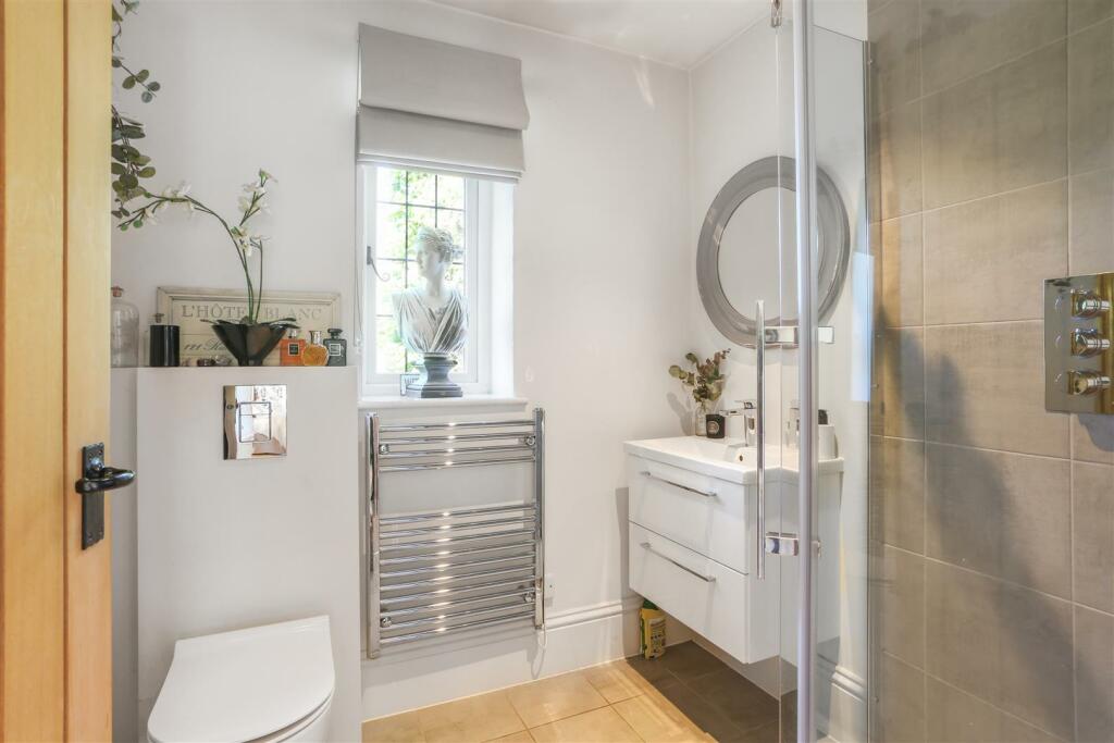 Additional property image - Hazelwood Lane, Chipstead