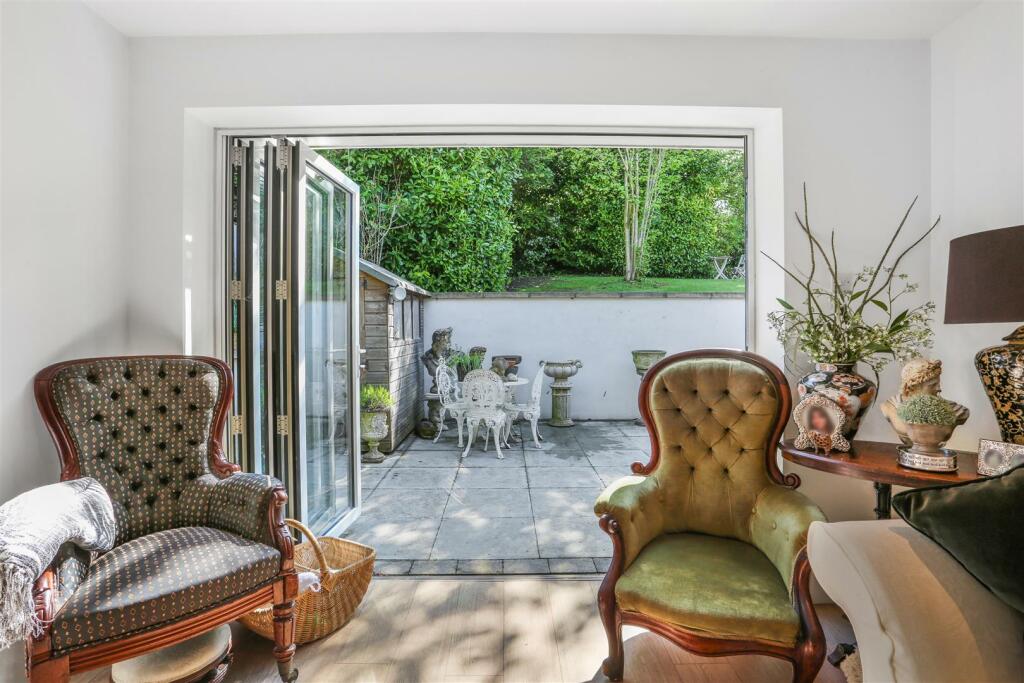 Additional property image - Hazelwood Lane, Chipstead