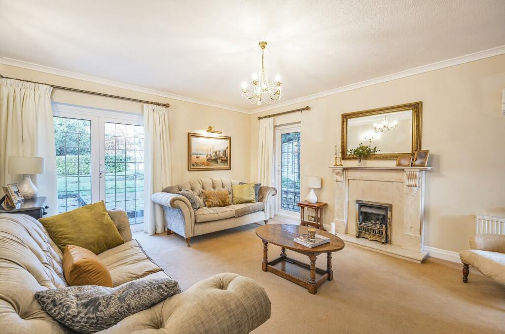 Additional property image - Stagbury Close, Chipstead