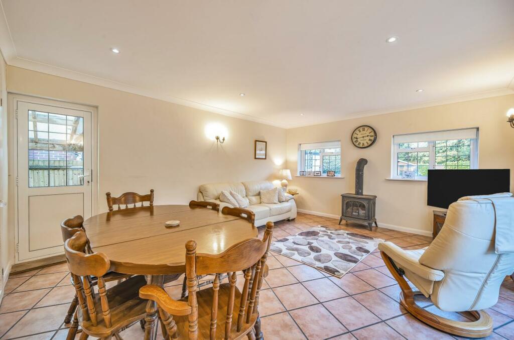 Additional property image - Stagbury Close, Chipstead