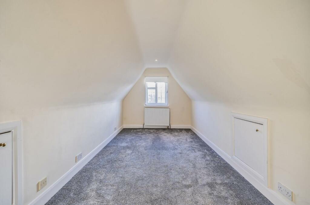 Additional property image - Stagbury Close, Chipstead