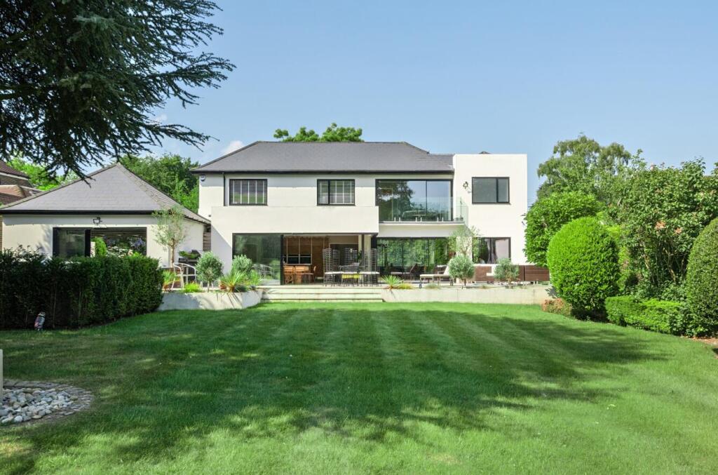 Main image of property: Gilhams Avenue, Banstead