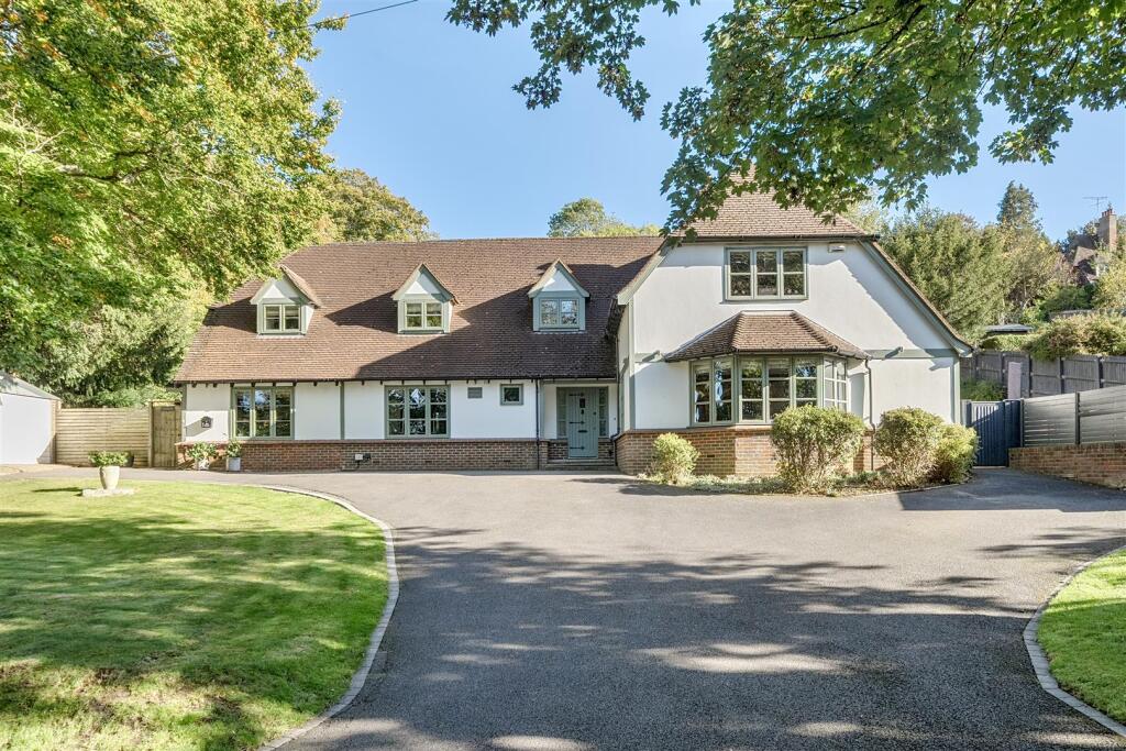 Main image of property: Hazel Way, Chipstead