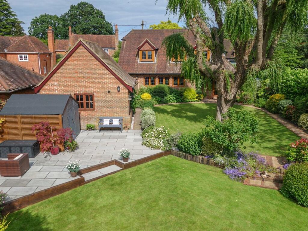 4 bedroom detached house for sale in Eversley Road, Arborfield Cross
