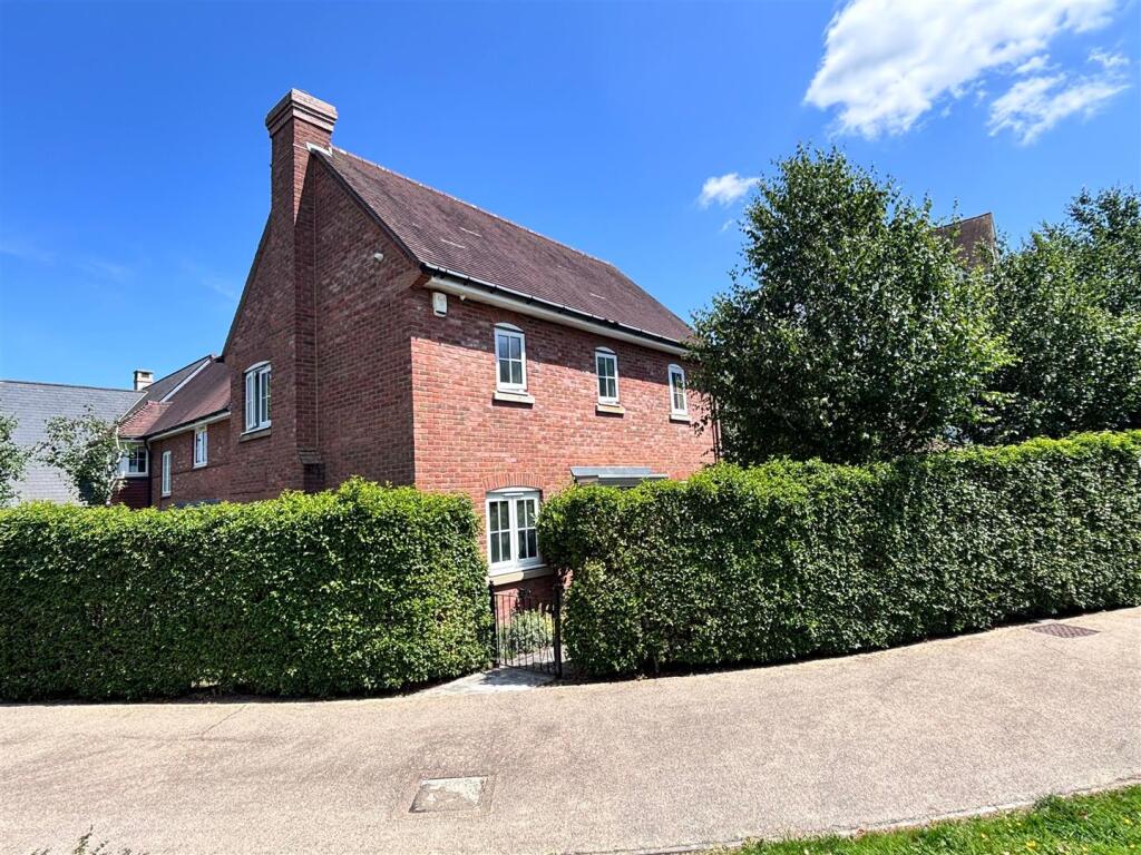 Main image of property: Millpond Lane, Faygate, Horsham