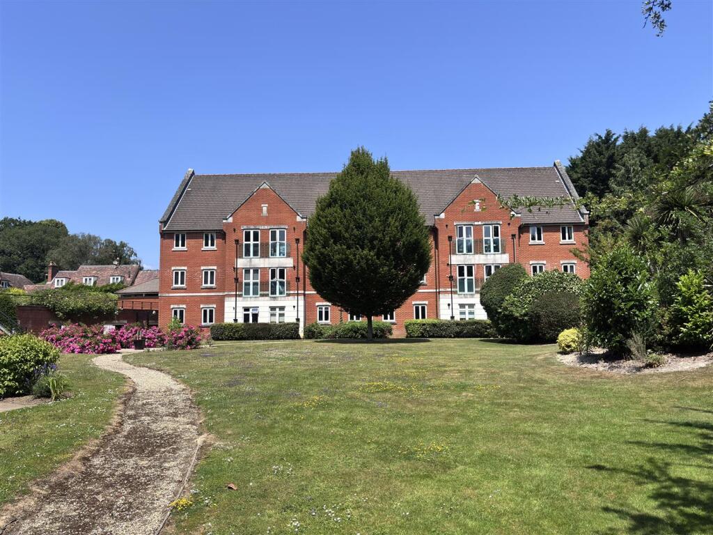 Main image of property: The Comptons, Horsham