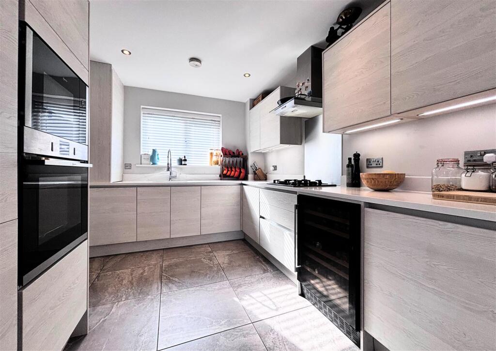 Main image of property: New Street, Horsham