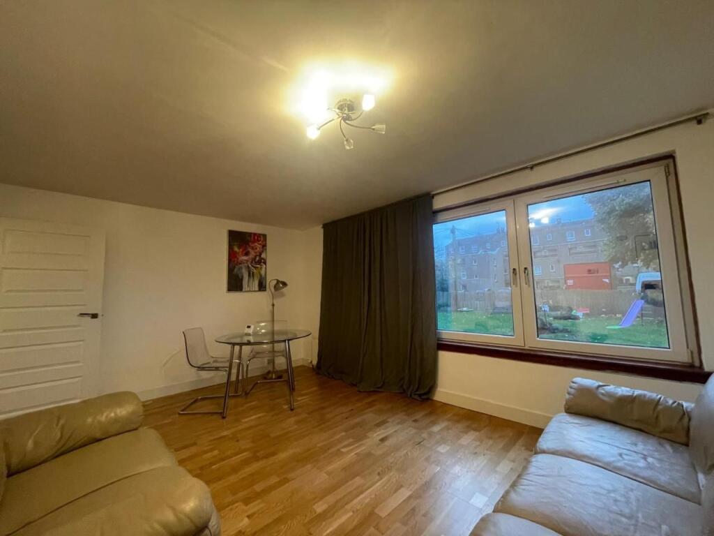 Main image of property: Flat 5, 3 Oxgangs Drive, Oxgangs, Edinburgh, EH13 9HB