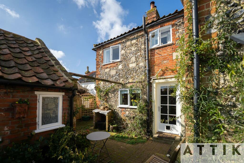 3 bedroom cottage for sale in The Street, Metfield, IP20