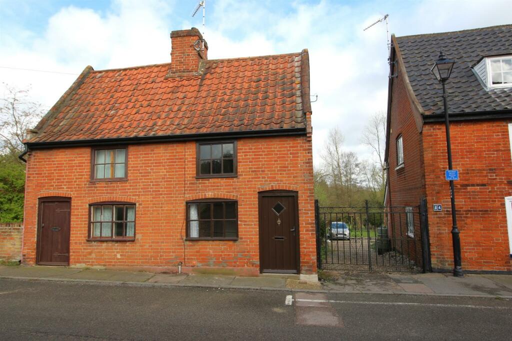 2 bedroom semi-detached house for sale in Chediston Street, Halesworth ...