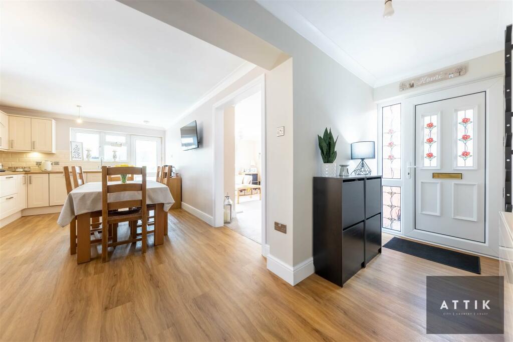 4 bedroom chalet for sale in Ruskin Road, New Costessey, Norwich, NR5