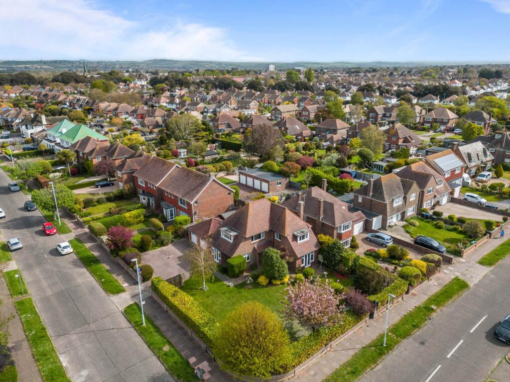 Additional image 20 of Amberley Drive, Goring-By-Sea