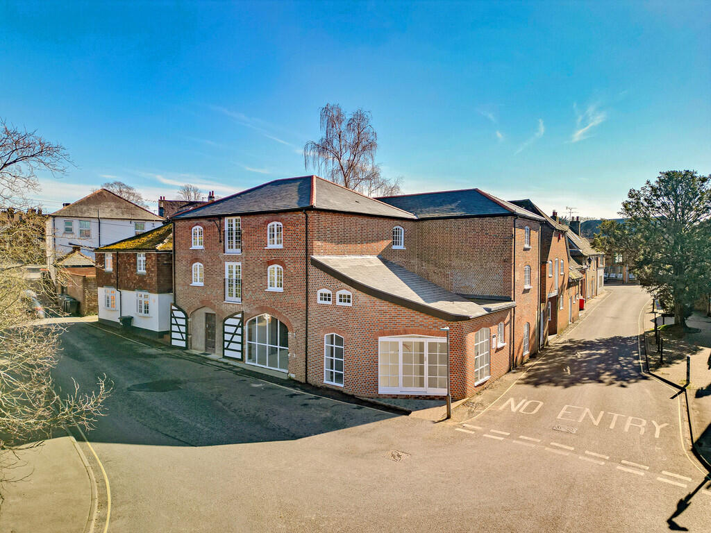 Main image of property: Bishops Waltham, Southampton