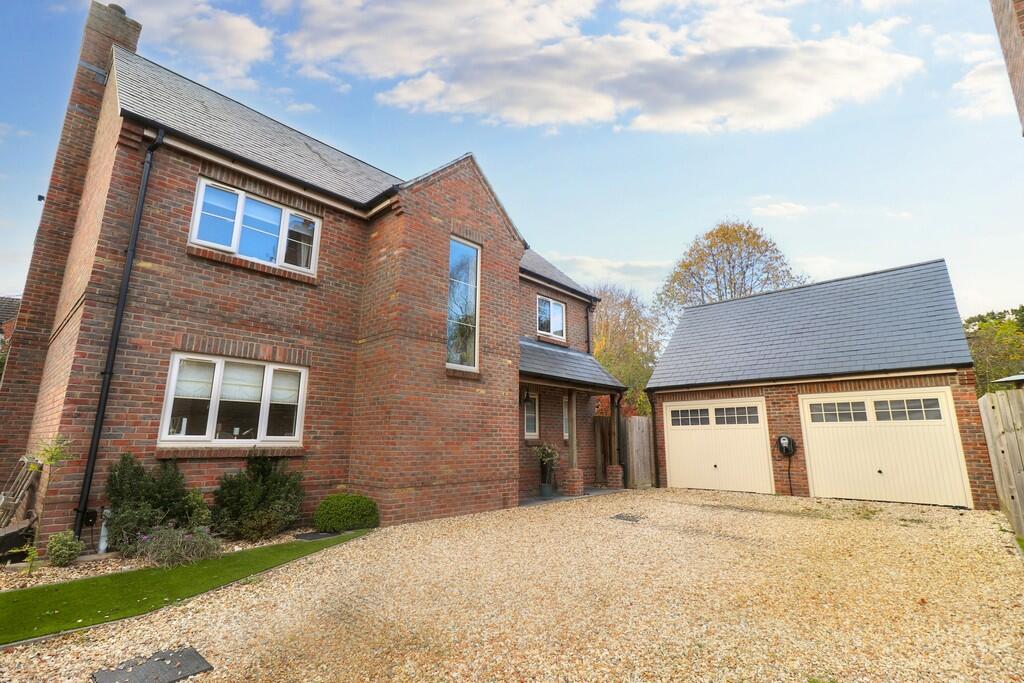 Main image of property: Bishops Waltham, Southampton