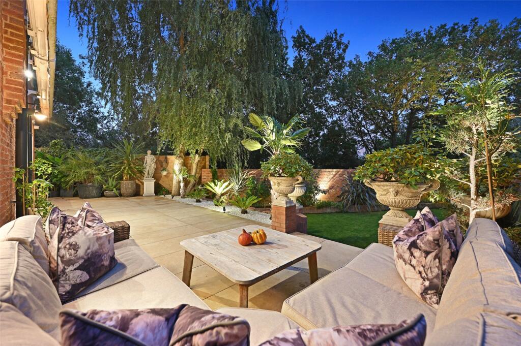 Main image of property: Vernon Drive, Stanmore, HA7