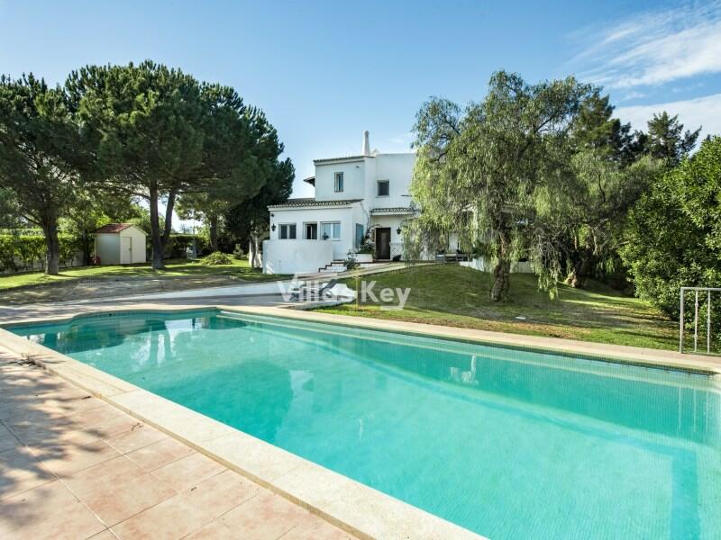 4 bedroom detached house for sale in Algarve, Porches, Portugal