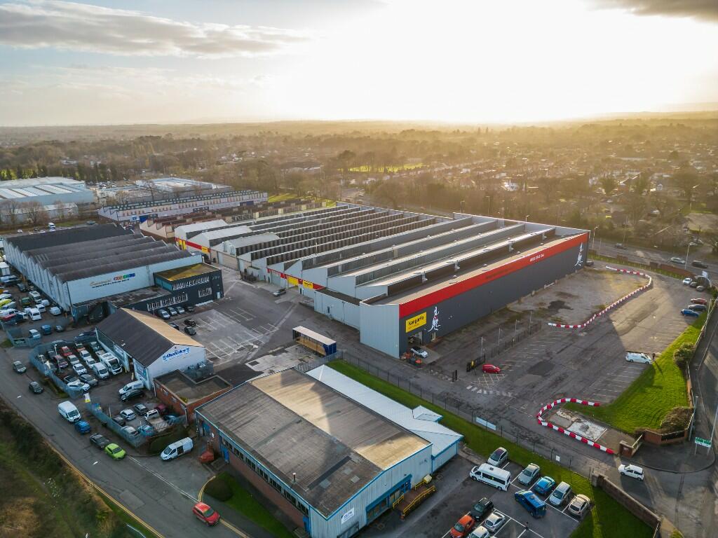 Storage facility to lease in Kangaroo Self Storage, Unit 1, Candy Park