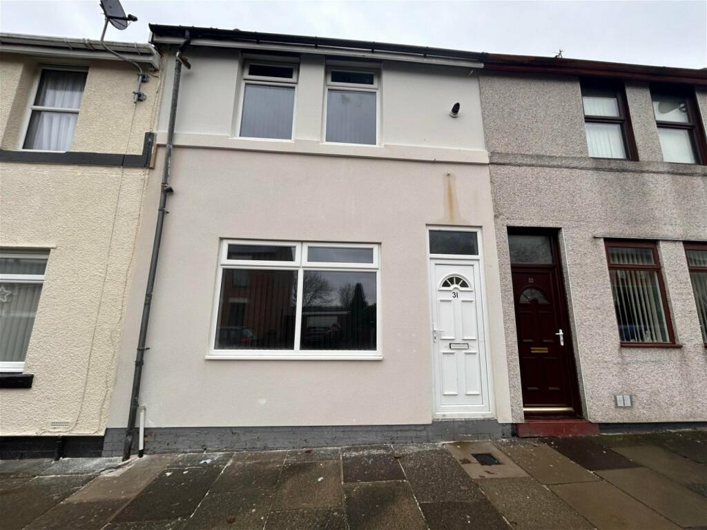 2 bedroom terraced house for rent in Witham Road, Skelmersdale, WN8 8HW