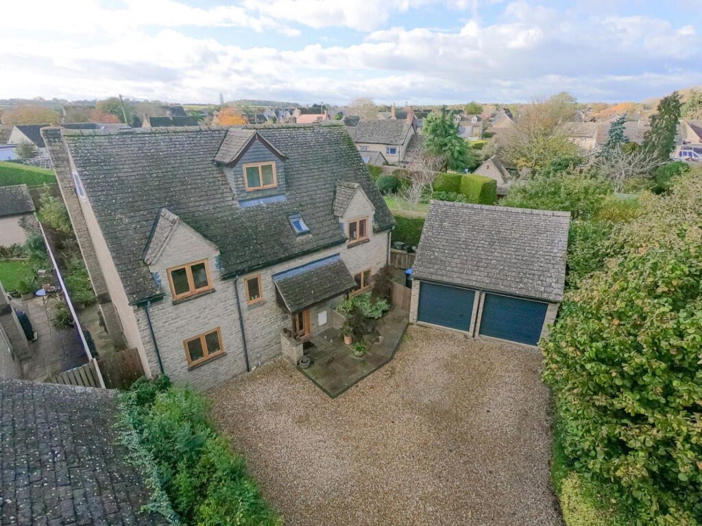 Main image of property: Bartholomew Close, Ducklington, Witney, OX29 7UJ