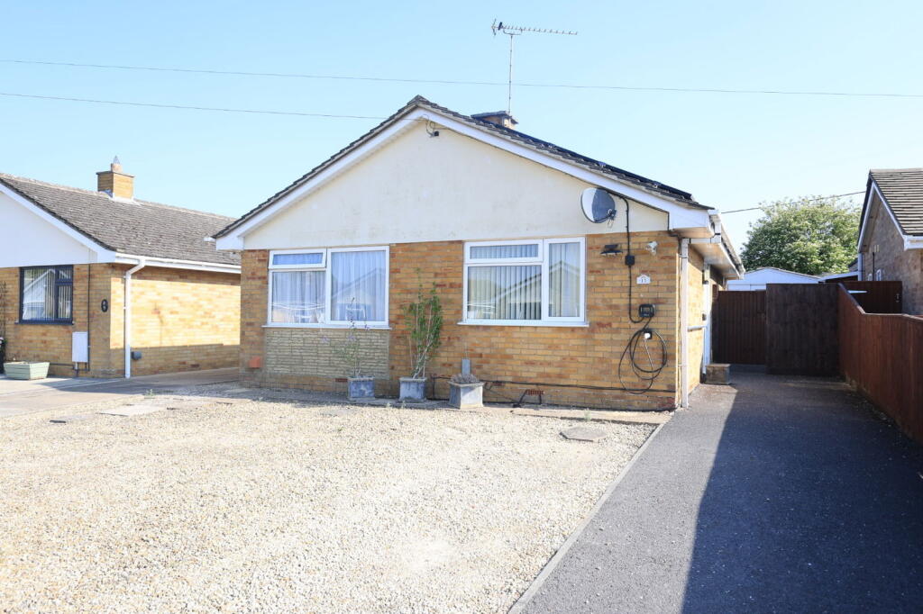 Main image of property: Manor Road, Ducklington, Witney, OX29 7YD