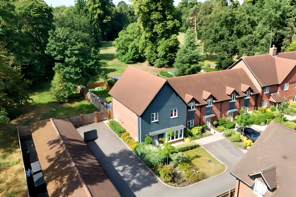 Main image of property: Parklands, Besselsleigh, Abingdon, OX13 5PN