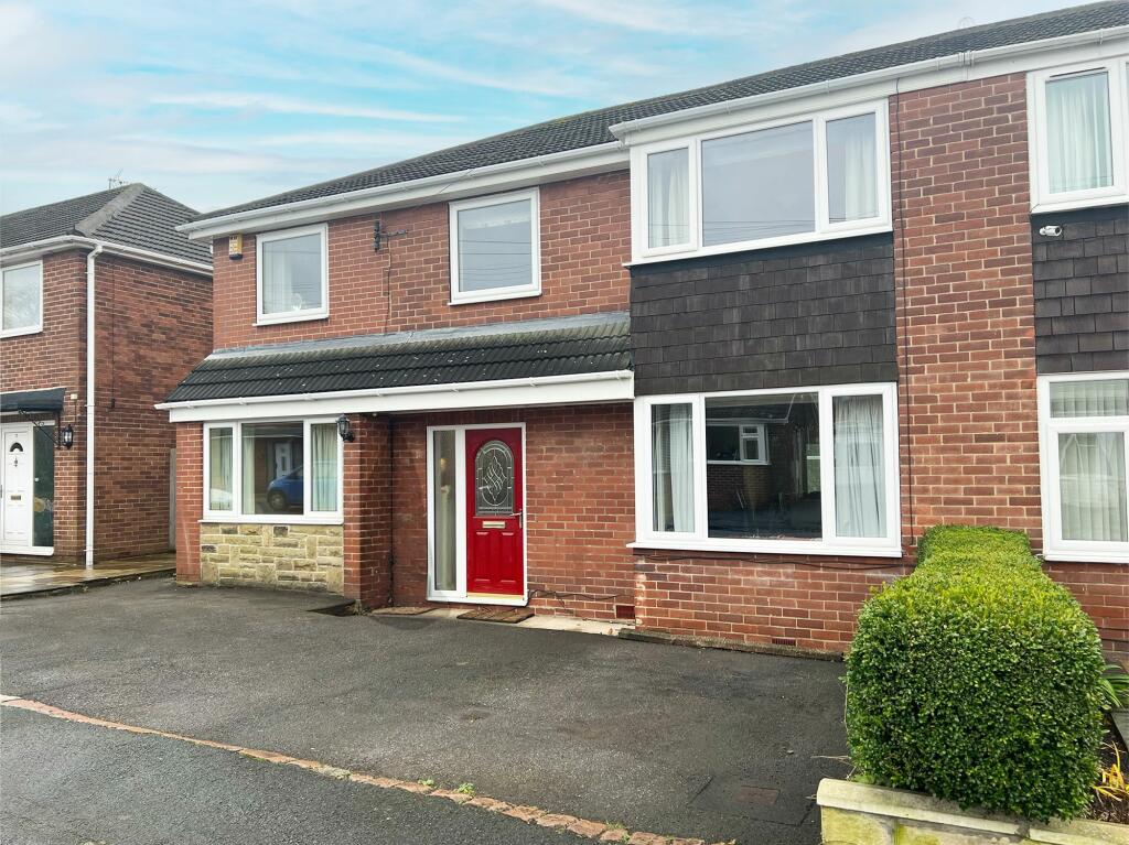 6 bedroom semidetached house for sale in Water Royd Avenue, Mirfield, WF14