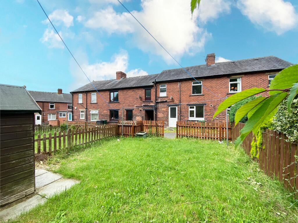 3 bedroom terraced house for rent in Highgate Crescent, Lepton, HD8