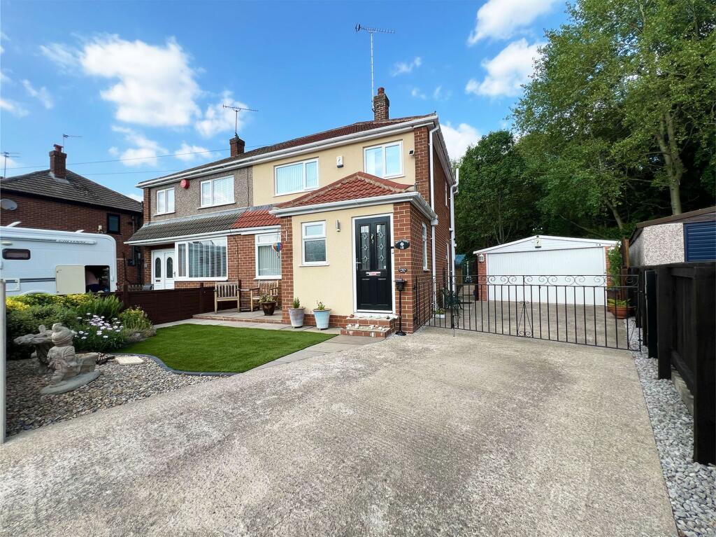 Main image of property: Winsford Drive, Huddersfield, HD5