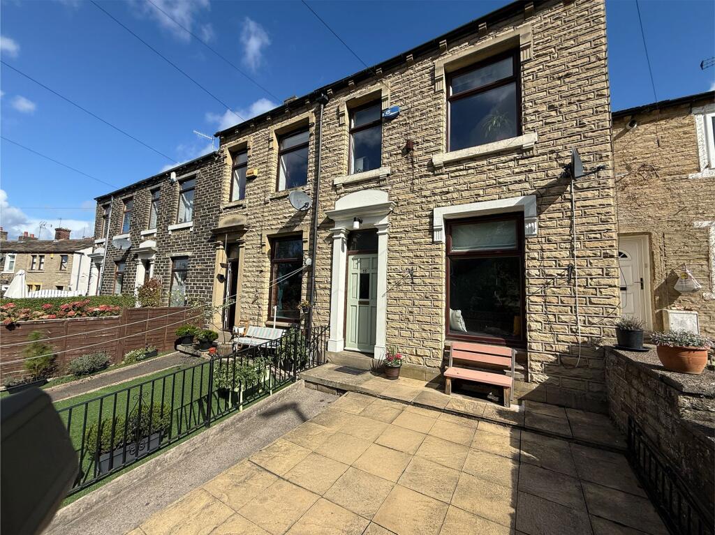 Main image of property: Almondbury Bank, Huddersfield, HD5