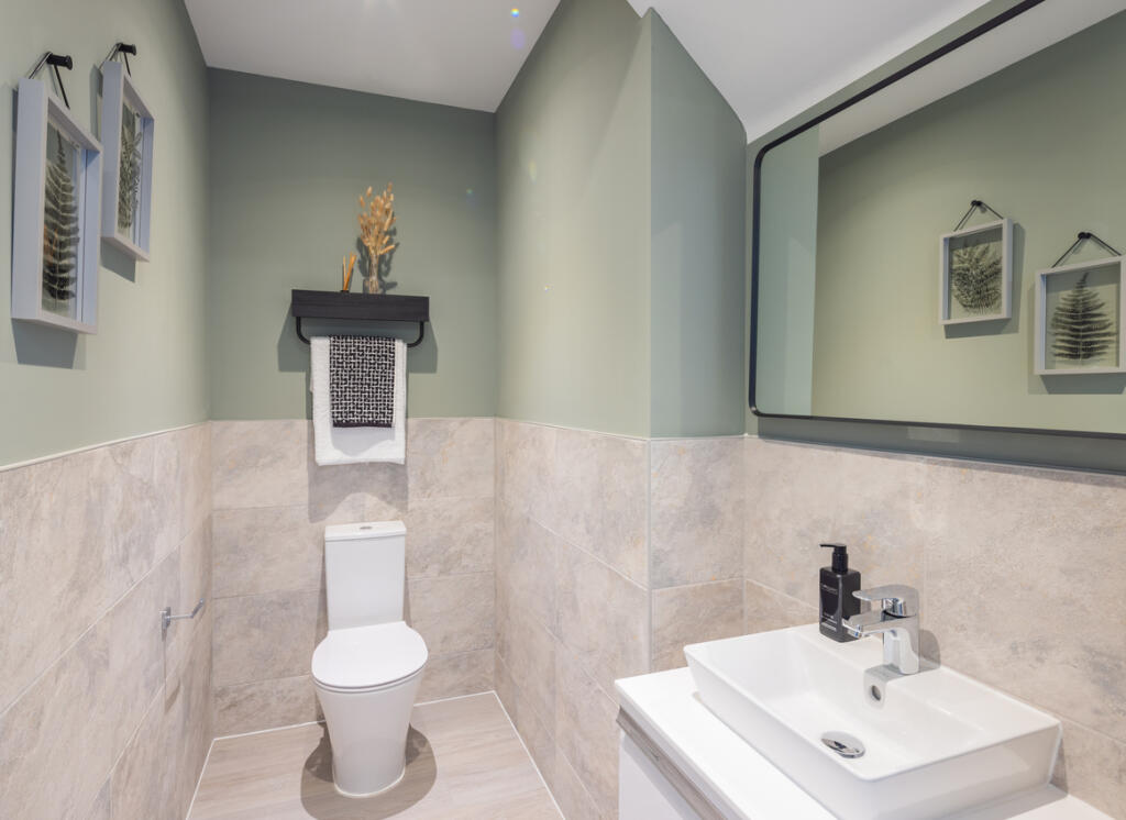 Additional property image - Arundel Road,
Angmering,
BN16 4ET