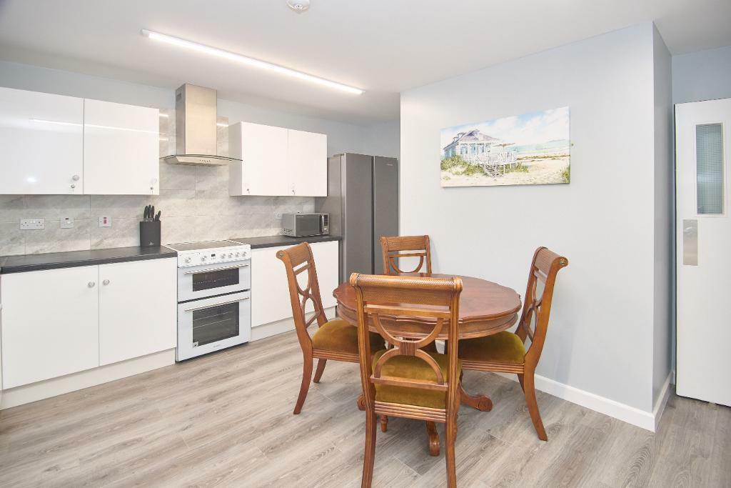 Additional property image - High Street, Staple Hill, Bristol, BS16 5HH