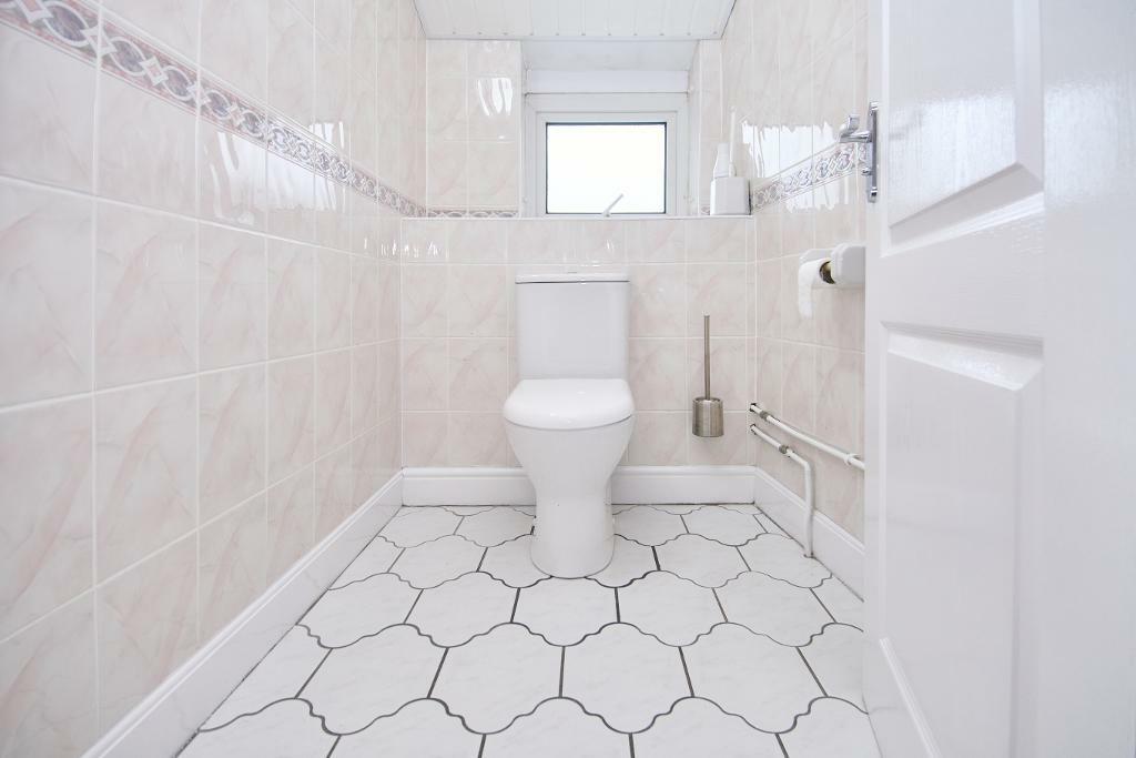 Additional property image - High Street, Staple Hill, Bristol, BS16 5HH
