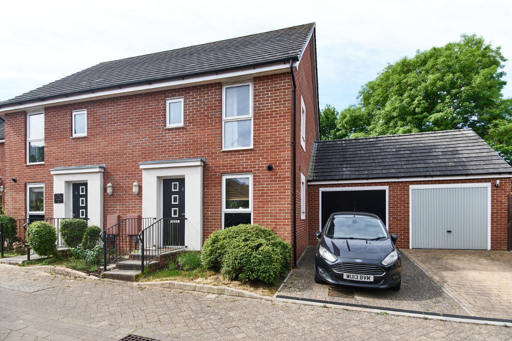 Main image of property: Warneford Road, Fishponds, Bristol, BS16 2FW